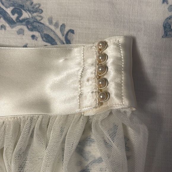 IVORY- Detachable Wedding Train with Satin Bow 50” Long, 33” waist - Picture 3 of 5